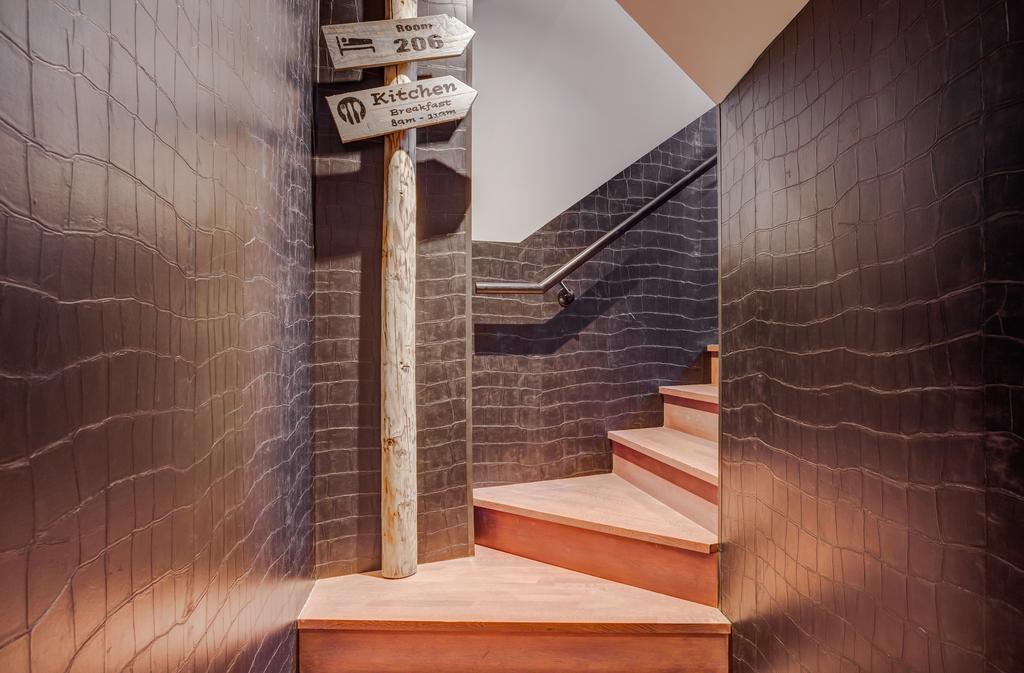 Cube Hostel Льовен Екстериор снимка
