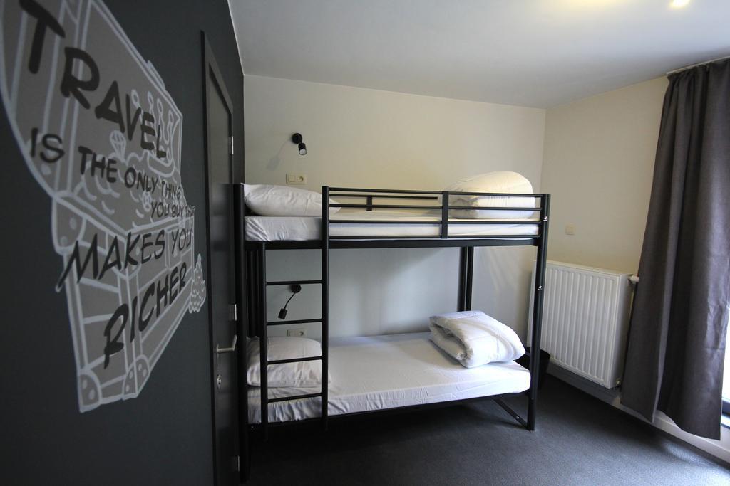 Cube Hostel Льовен Екстериор снимка