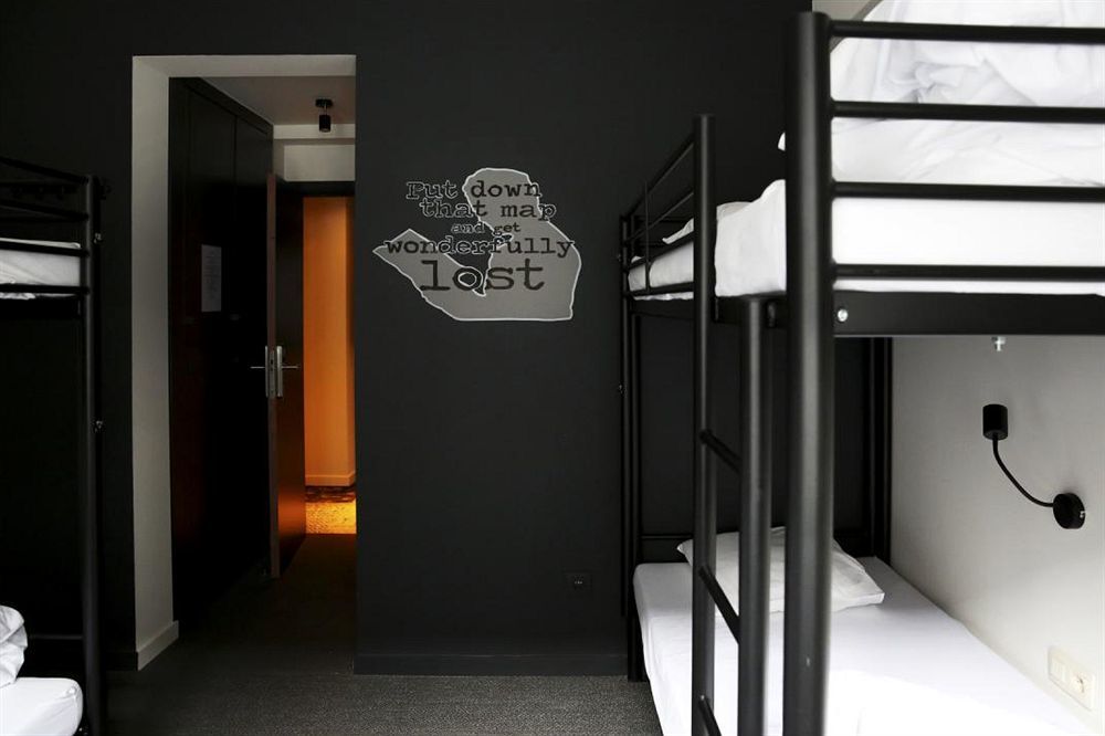 Cube Hostel Льовен Екстериор снимка