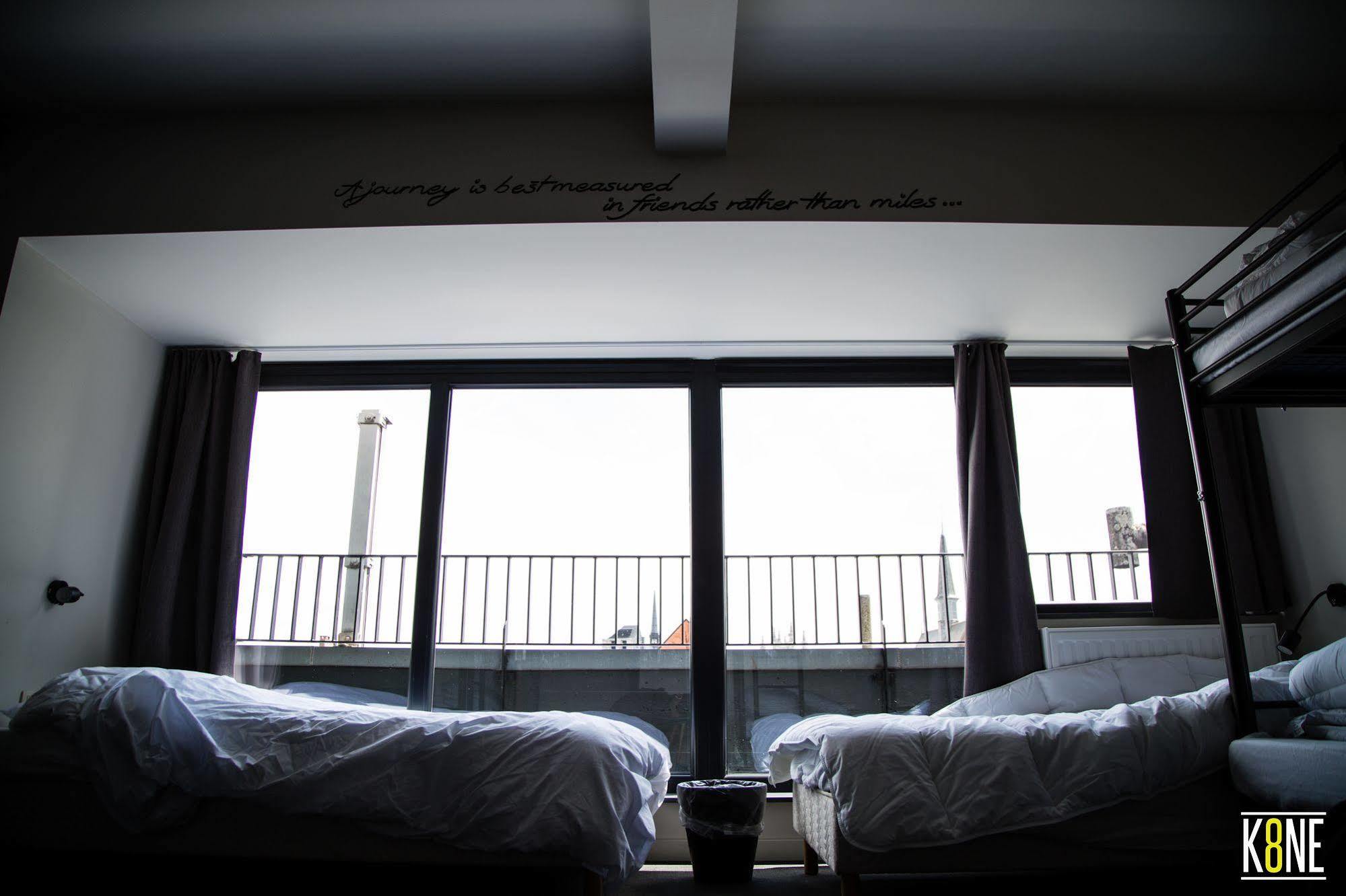 Cube Hostel Льовен Екстериор снимка