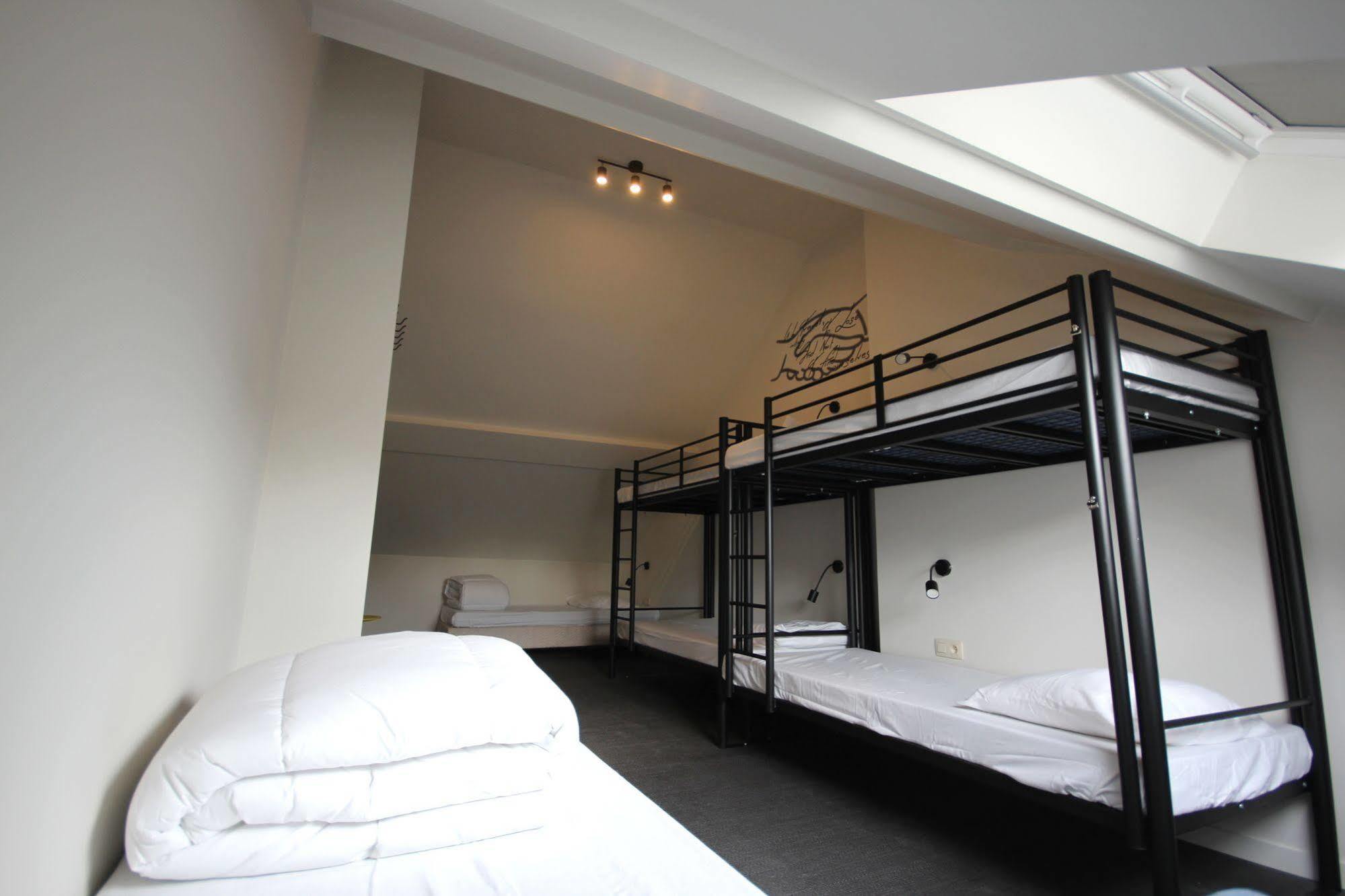 Cube Hostel Льовен Екстериор снимка